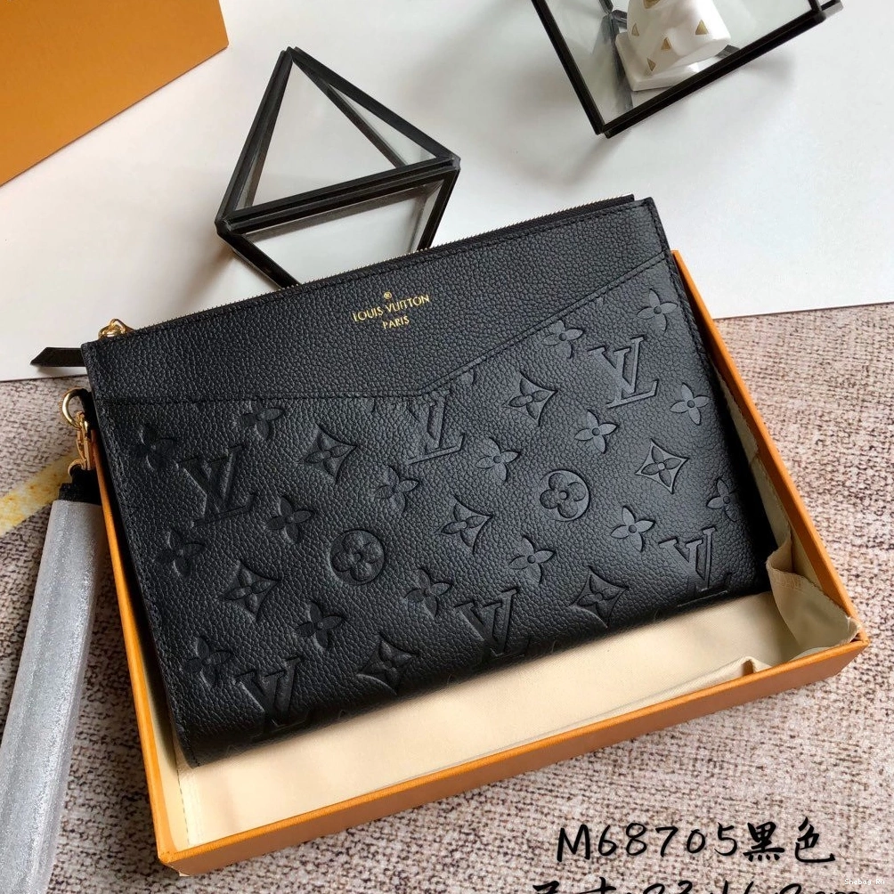 MM LOUIS VUITTON MÉLANIE POCHETTE 0727